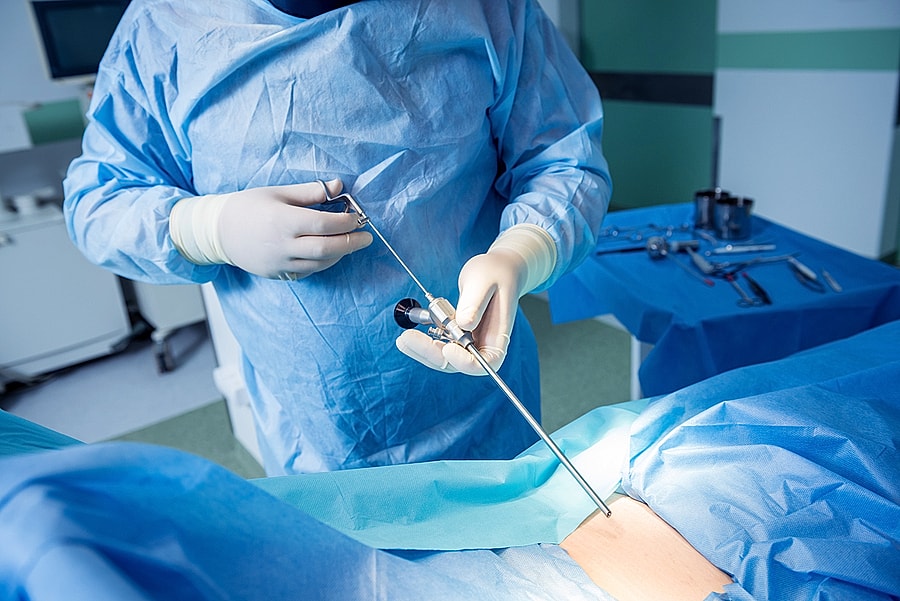 Laser vs Endoscopic Spine Surgery – Understanding the Difference